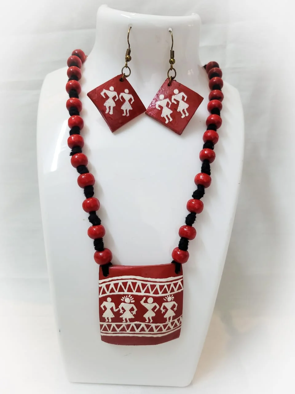 Warli Dancers Red Necklace Set