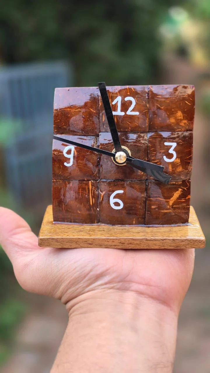 Coconut Shell Mosaic Table Clock